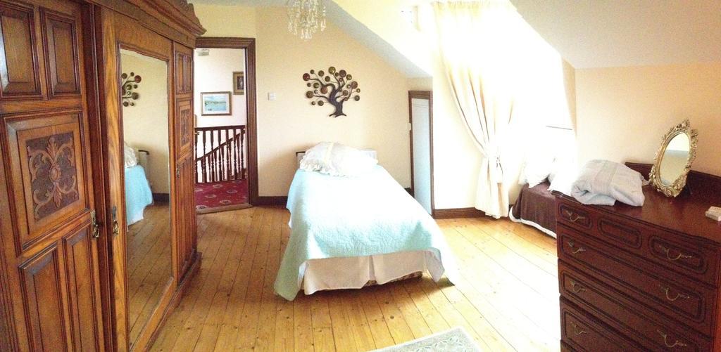 White Hill Country House B&B Castleblayney Bilik gambar